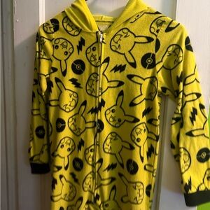 Yellow Pikachu Kids One Piece Pokémon onesie size 8/10 youth!